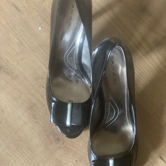 Tahari Relate Patent Leather Bow Peep Toe Heels - Picture 9 of 11